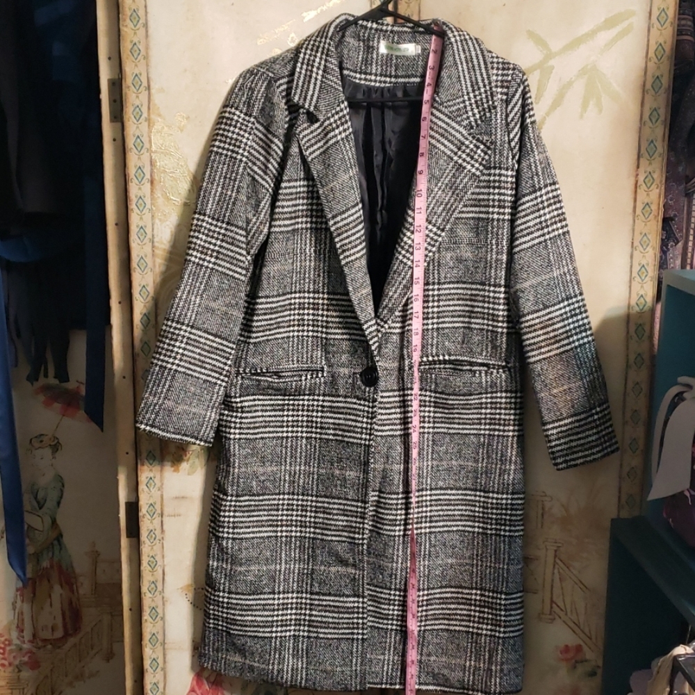 Womens Long Black And white  coat